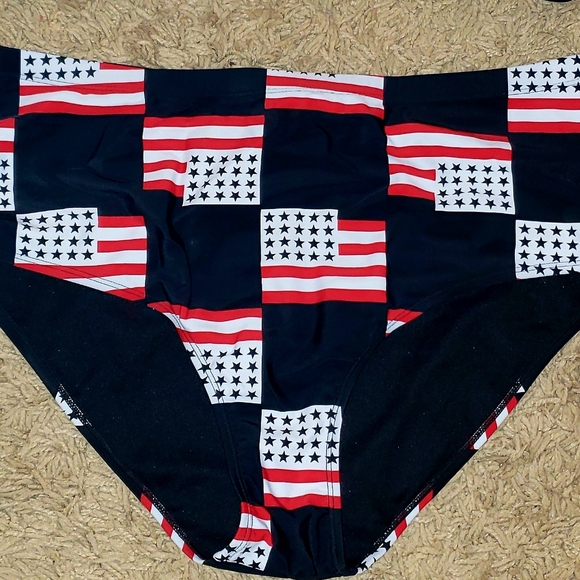 *Plus Size* 🇺🇸🚣‍♀️ 🏊‍♀️🏄‍♀️Flag Swimsuit bathingsuits/swimsuits - Picture 7 of 12